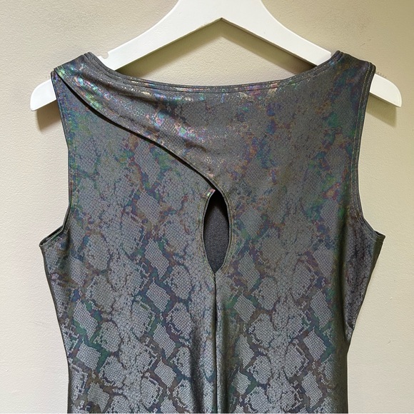 Iridescent Snake Print Stretch Sleeveless Hand-Made Dress in size Medium - Picture 8 of 12
